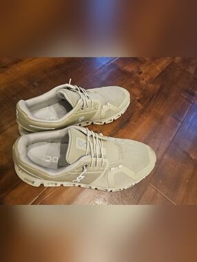 Cloud 6 Caper Ice Color On Cloud Womens Athletic Shoes Size 11 Comfort Tie Free